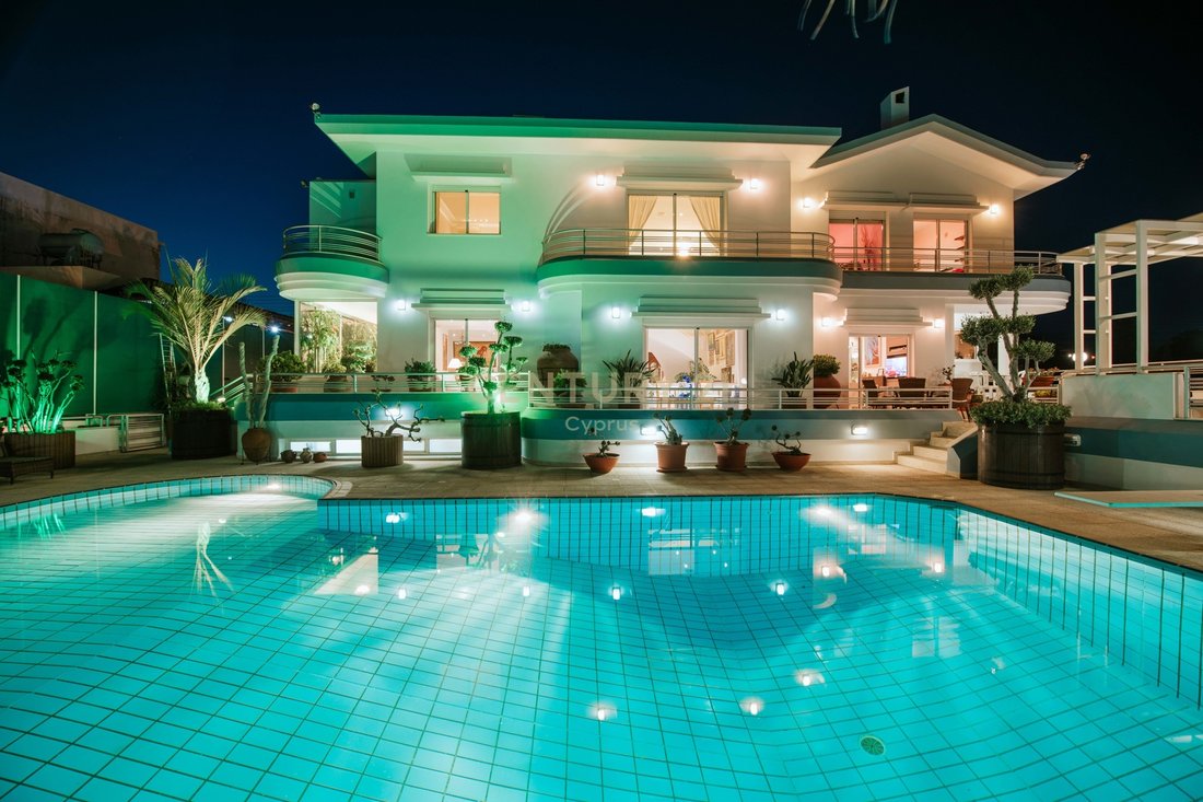 Villa in Limassol, Limassol, Cyprus 2 - 16205713
