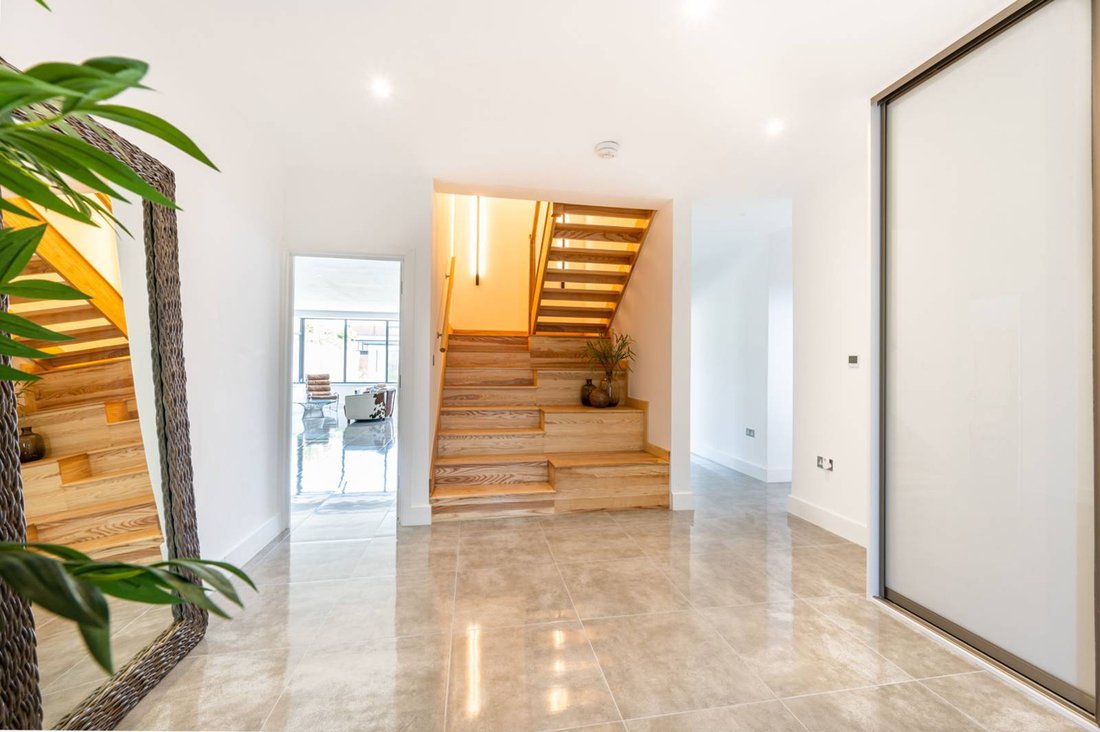House in Brondesbury Park, Brent, England 5 - 16202645