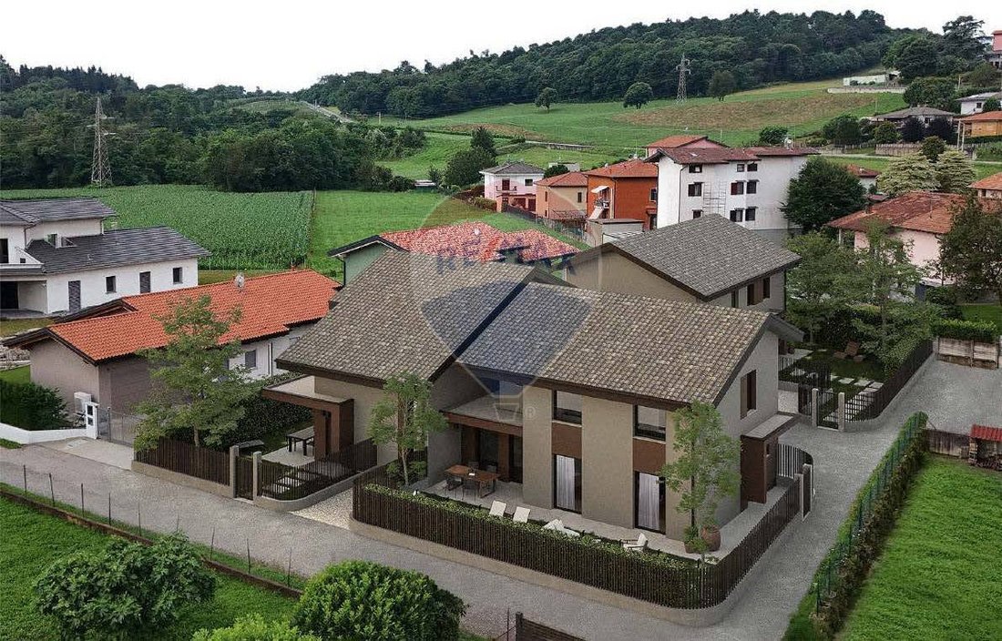Villa in Arcisate, Lombardy, Italy 1 - 16204837