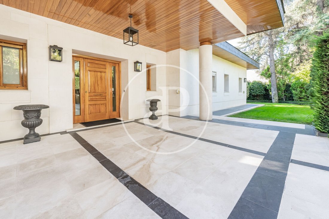 Villa in Hortaleza, Madrid, Spain 3 - 16207120