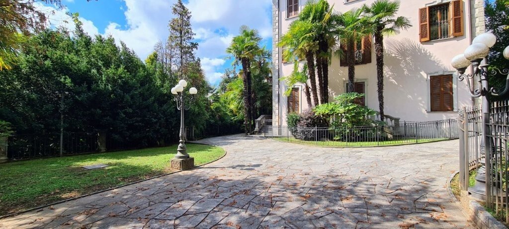 Villa in Vergiate, Lombardy, Italy 2 - 16202605