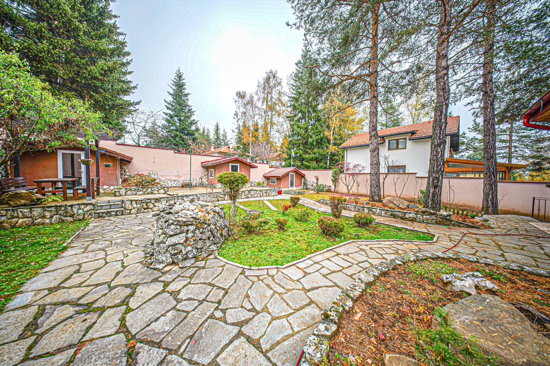 House in Zheleznitsa, Sofia City Province, Bulgaria 2 - 16208075