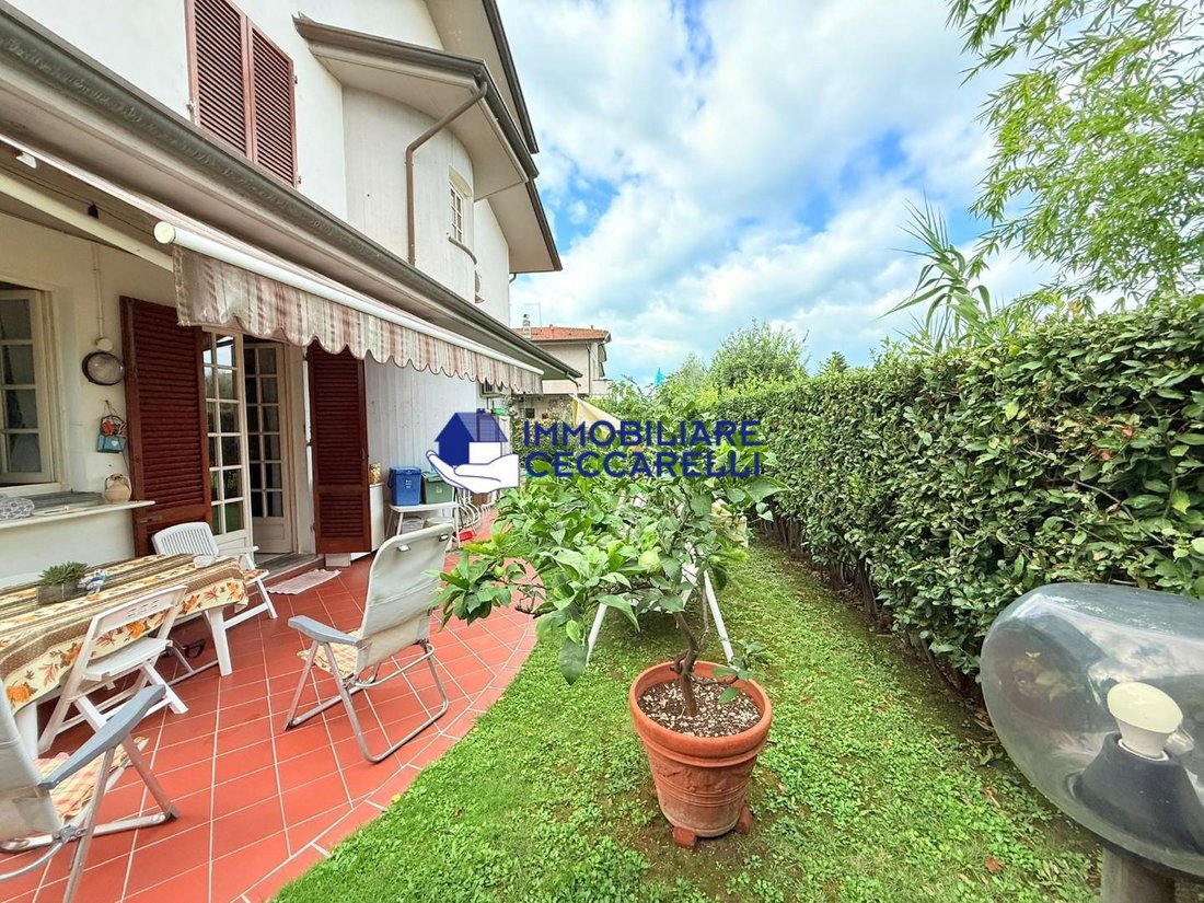 Country House in Marina di Massa Centro, Massa, Italy 5 - 16204468