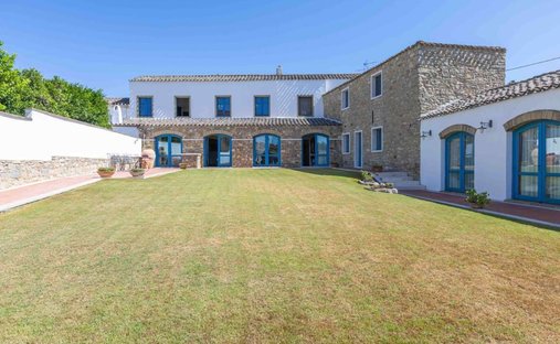 Villa in Senorbi, Sardinia, Italy 1