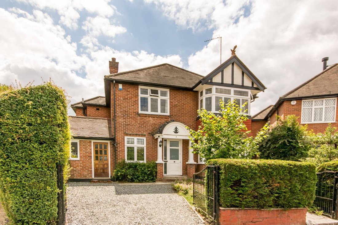 House in Willesden Green, Brent, England 2 - 16202694