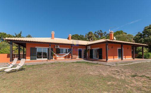 Villa in Nossa Senhora do Populo, Coto e Sao Gregorio, Leiria District, Portugal 1