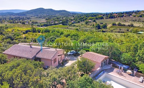 House in Saint-Saturnin-lès-Apt, Provence-Alpes-Côte d'Azur, France 1