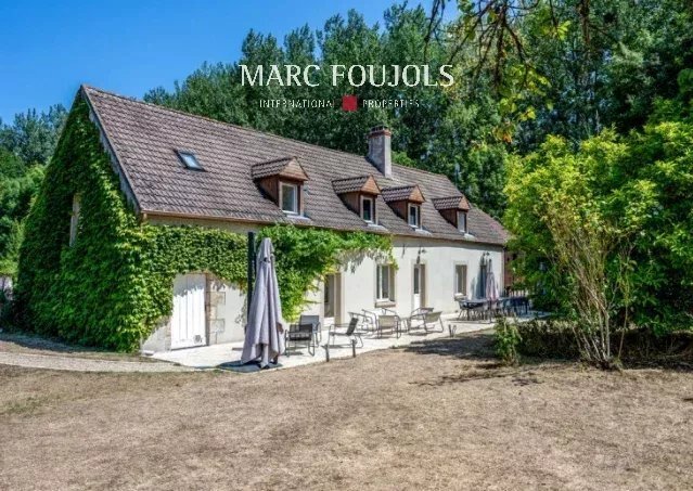 Seyr, La Charité-sur-Loire, France 1 - 16202814