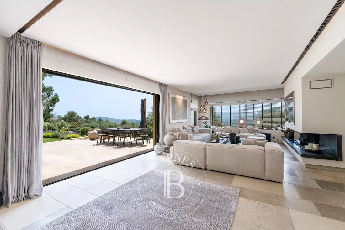 Villa in Grasse, Provence-Alpes-Côte d'Azur, France 4 - 16202648