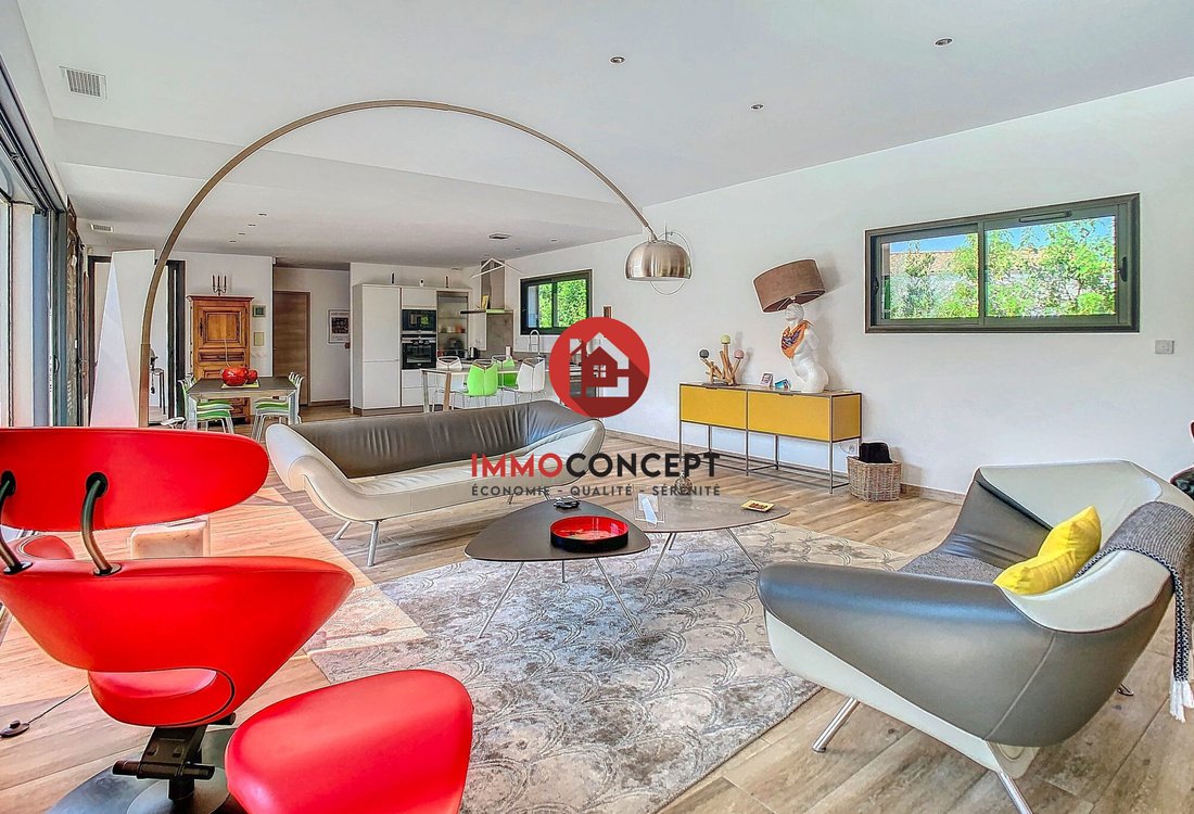 Villa in Tavel, Occitania, France 3 - 16207886