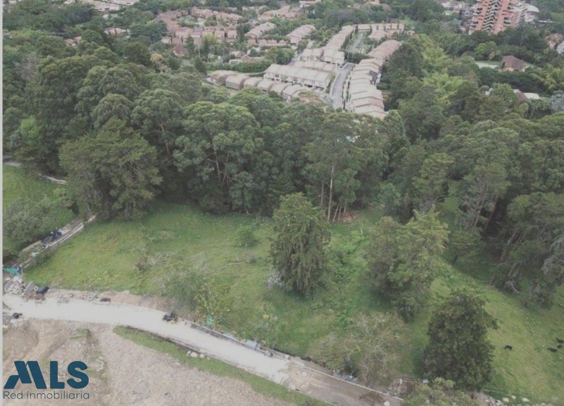Land in Medellín, Antioquia, Colombia 5 - 16209132