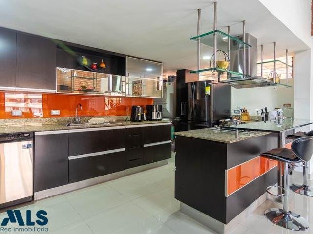 Apartment in Medellín, Antioquia, Colombia 5 - 16208511