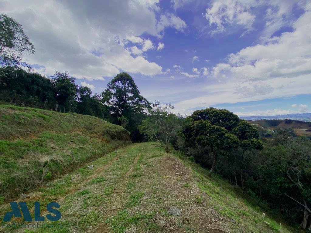 Land in Guarne, Antioquia, Colombia 4 - 16208999