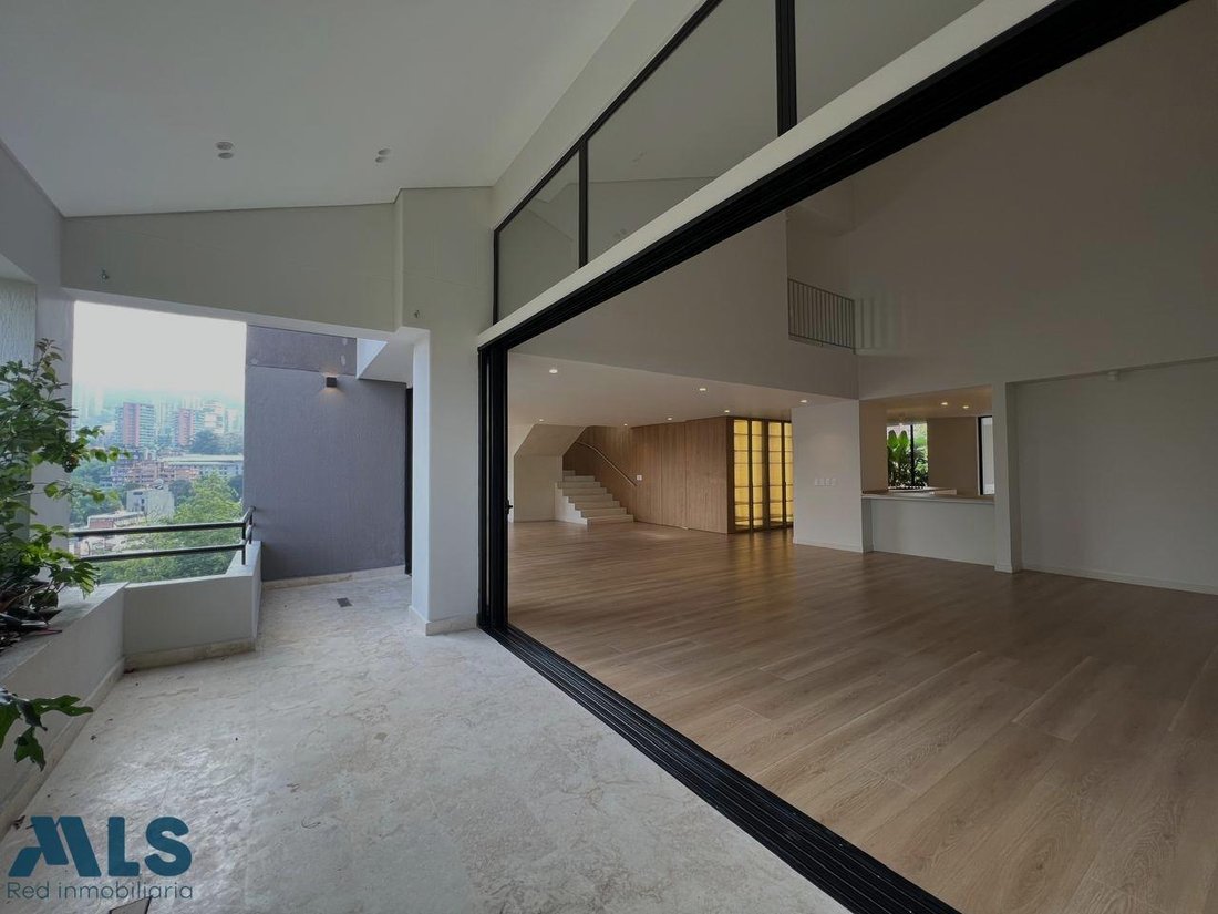 Apartment in Medellín, Antioquia, Colombia 4 - 16208692