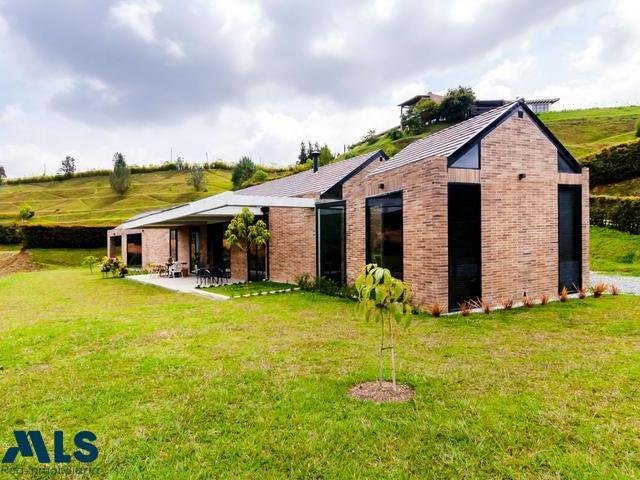House in Rionegro, Guarne, Colombia 1 - 16208741