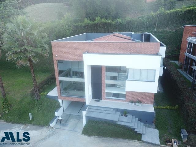 House in Sabaneta, Antioquia, Colombia 5 - 16209026