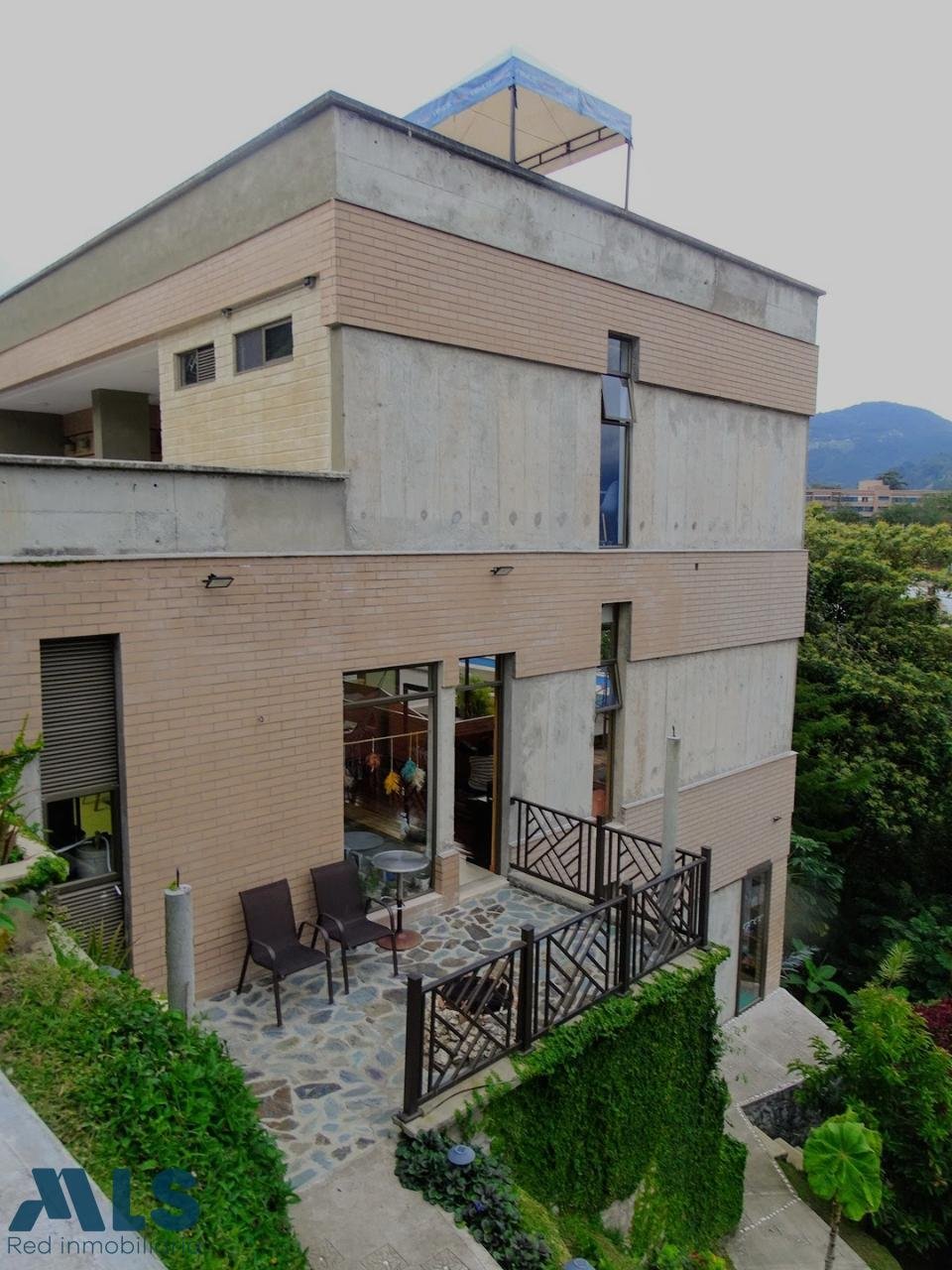 House in Envigado, Antioquia, Colombia 3 - 16209071