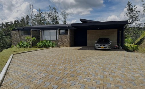 House in El Retiro, Retiro, Colombia 1
