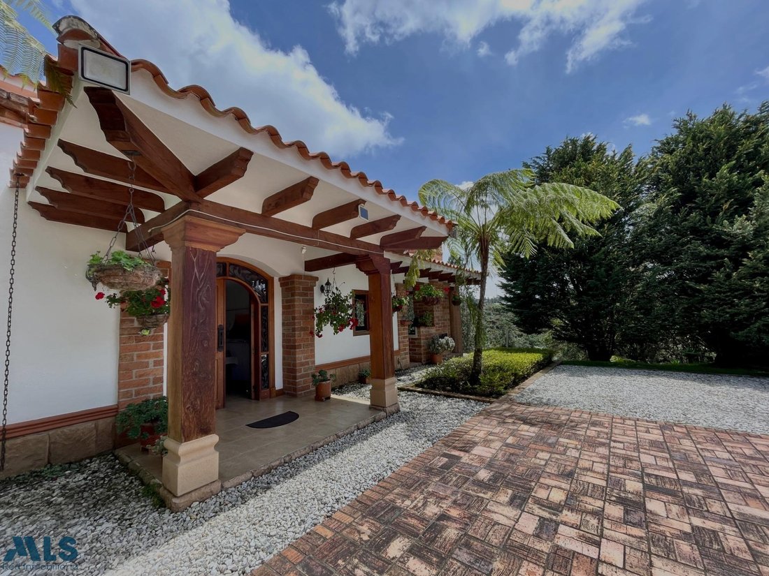 House in Envigado, Retiro, Colombia 2 - 16208411