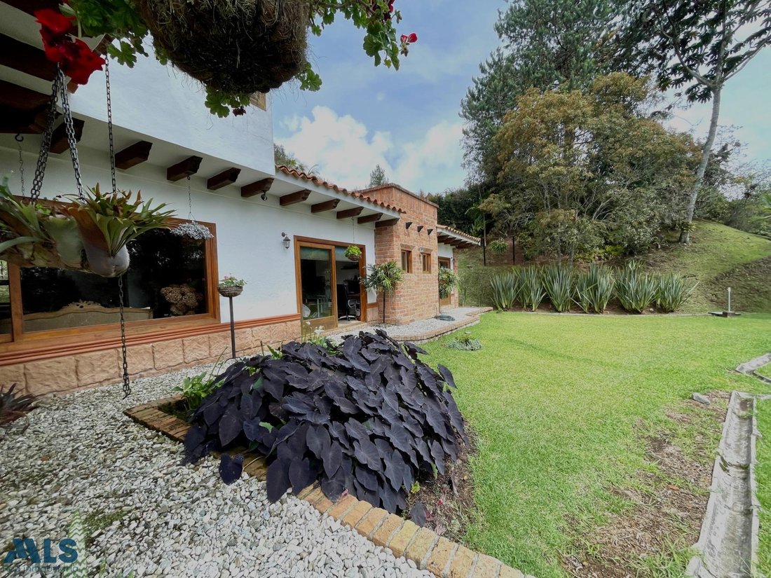 House in Envigado, Retiro, Colombia 4 - 16208411