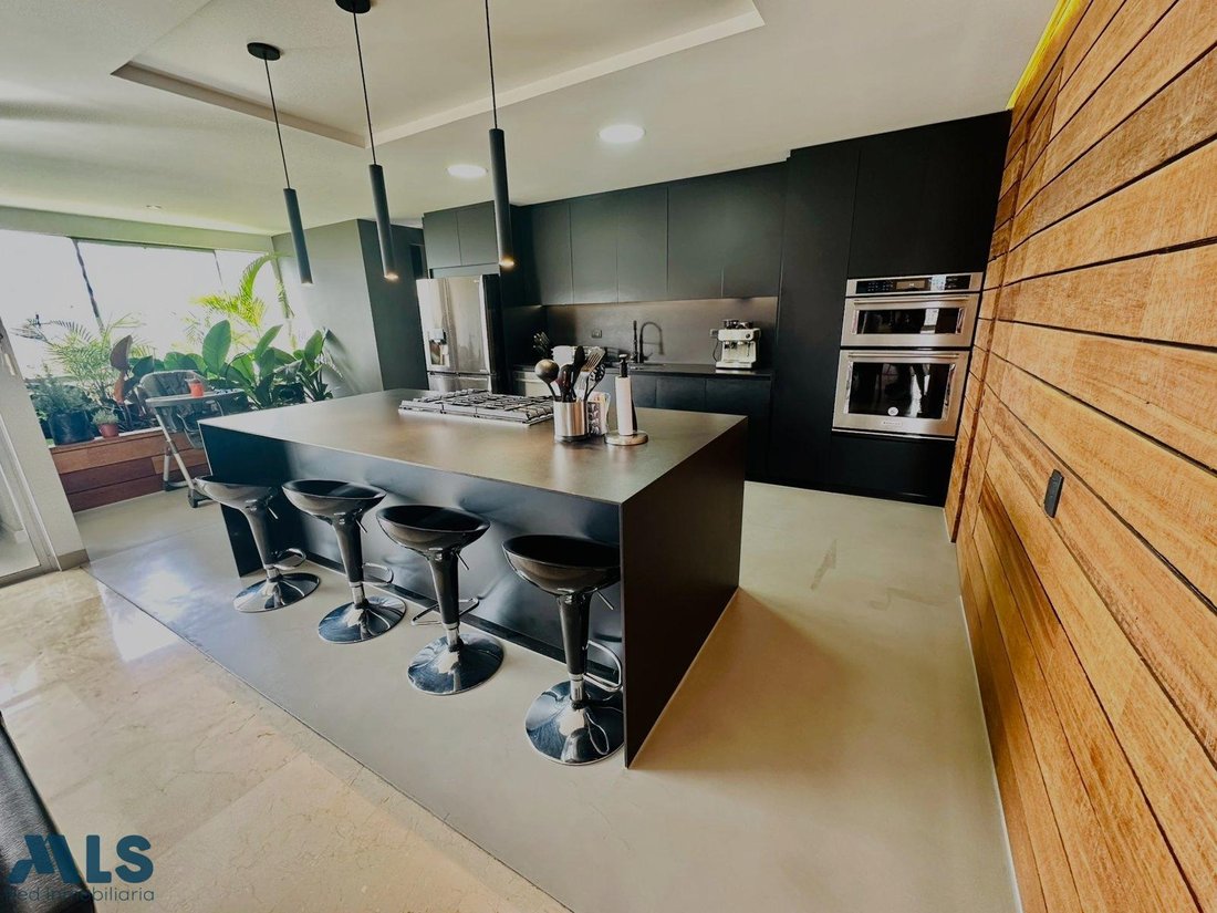 Apartment in Medellín, Antioquia, Colombia 4 - 16208663