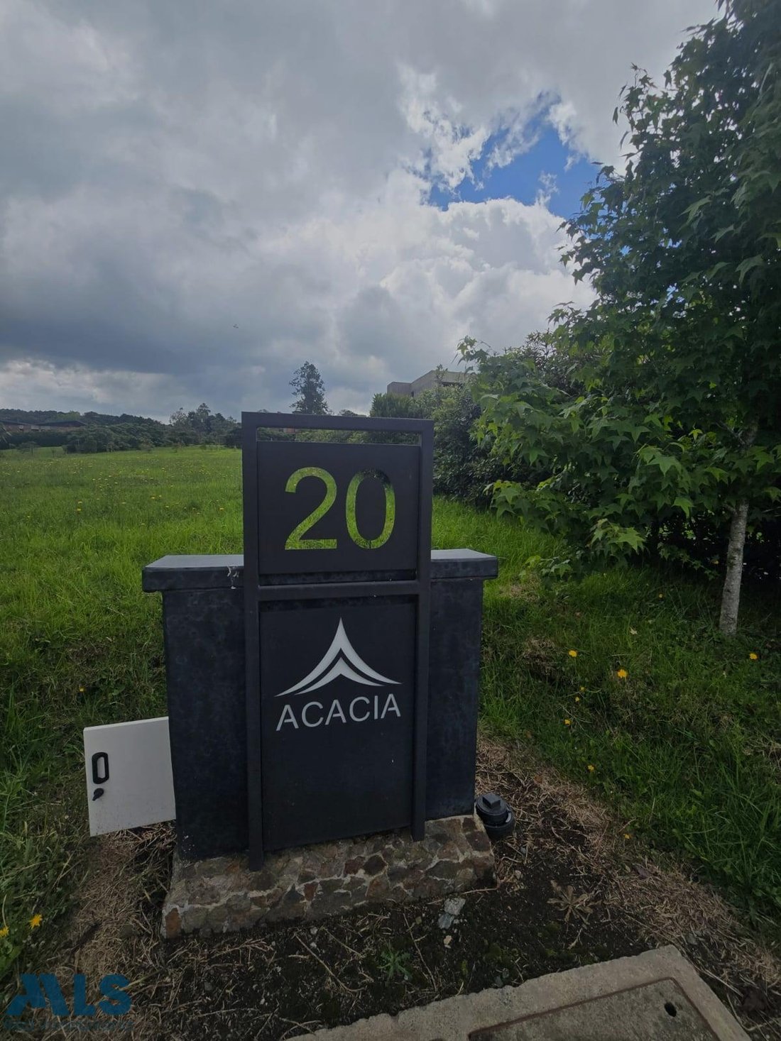 Land in Envigado, Antioquia, Colombia 1 - 16208872