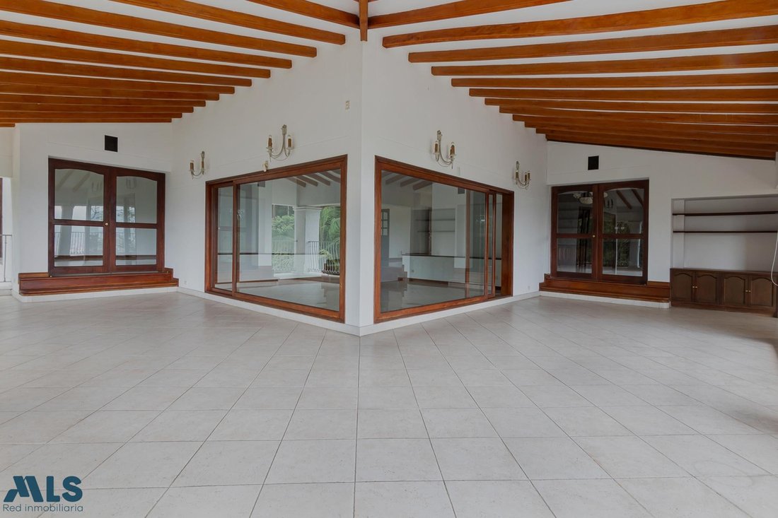 House in Medellín, Antioquia, Colombia 2 - 16209039