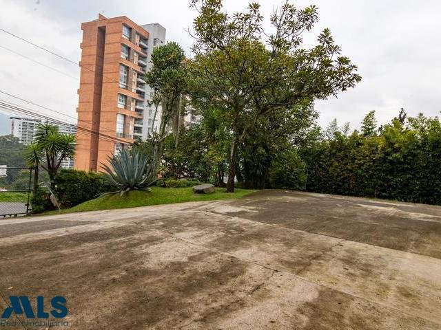 House in Medellín, Antioquia, Colombia 4 - 16209119