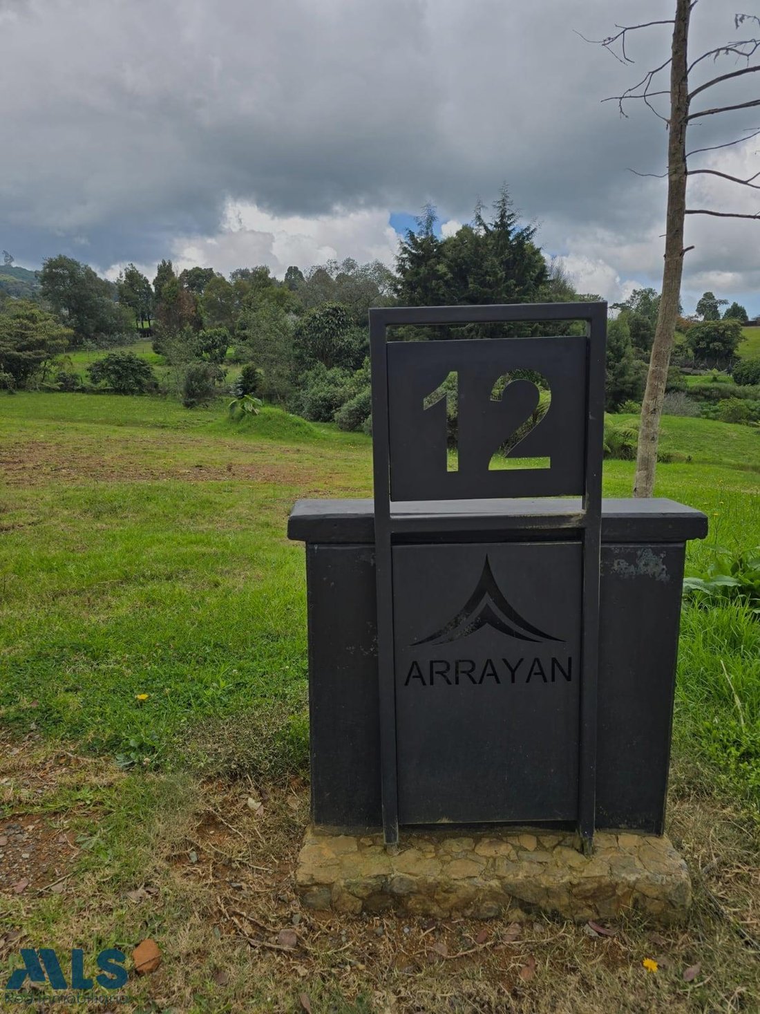 Land in Envigado, Antioquia, Colombia 1 - 16208867