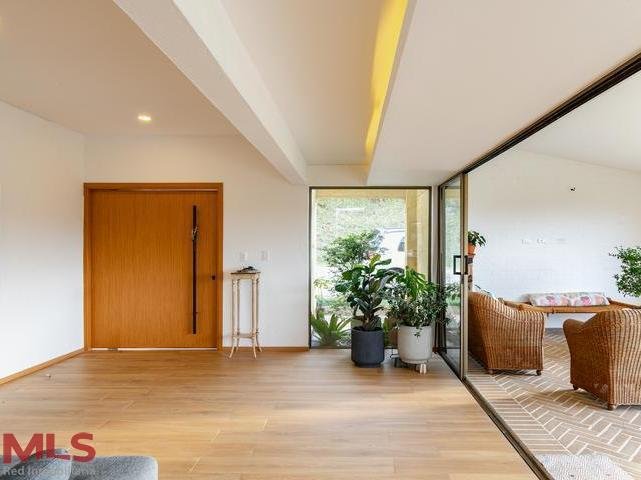 House in Envigado, Envigado, Colombia 4 - 16209040
