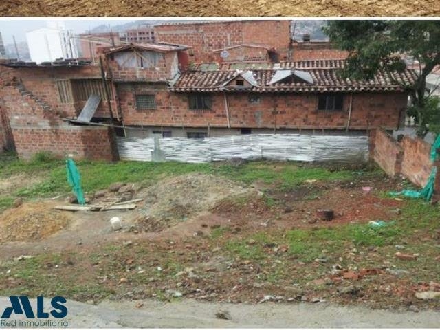 Land in Medellín, Antioquia, Colombia 2 - 16208594