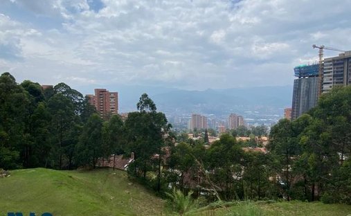 Land in Medellín, Antioquia, Colombia 1
