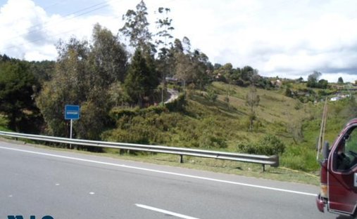 Terreno in Guarne, Guarne, Colombia 1