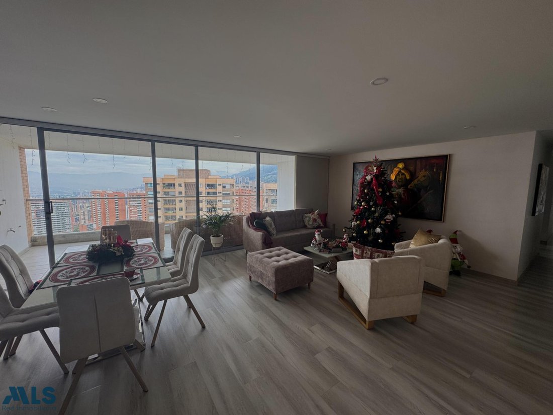 Apartment in Envigado, Antioquia, Colombia 4 - 16208873