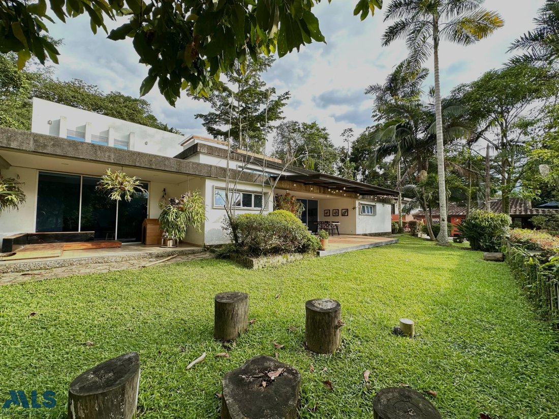 House in Envigado, Antioquia, Colombia 2 - 16208392