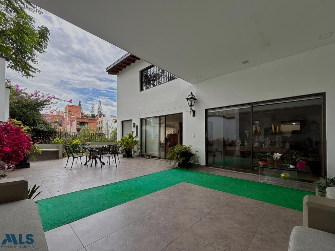 House in Medellín, Antioquia, Colombia 3 - 16208680