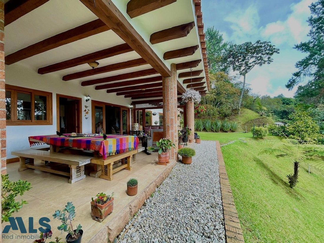 House in Envigado, Retiro, Colombia 1 - 16208411