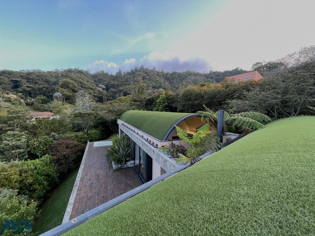 House in Envigado, Antioquia, Colombia 2 - 16208605
