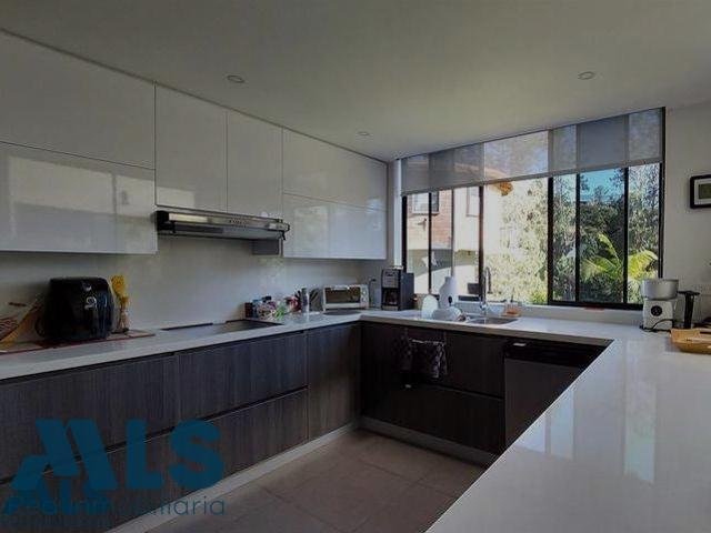 House in Rionegro, Carmen de Viboral, Colombia 4 - 16209053