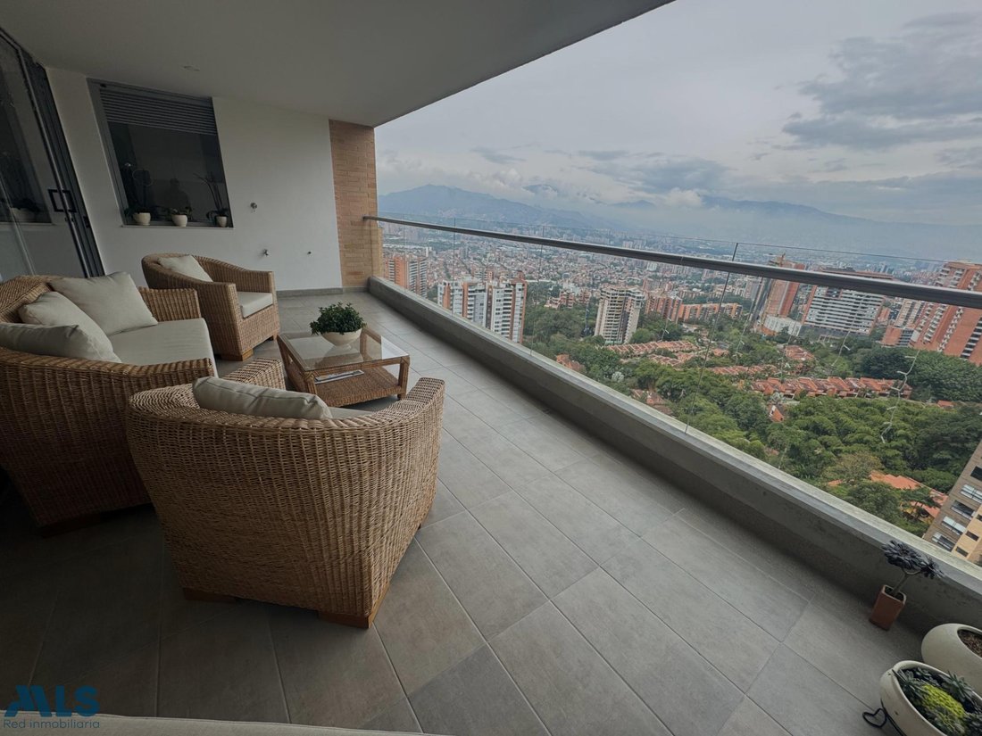 Apartment in Envigado, Antioquia, Colombia 2 - 16208873