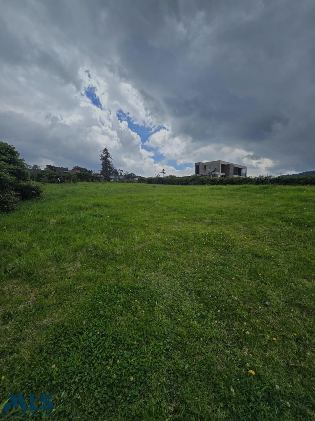 Land in Envigado, Antioquia, Colombia 2 - 16208872