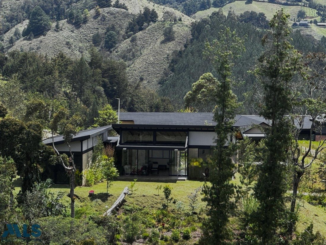 House in El Retiro, Retiro, Colombia 2 - 16209052