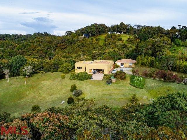 House in Envigado, Envigado, Colombia 2 - 16209040