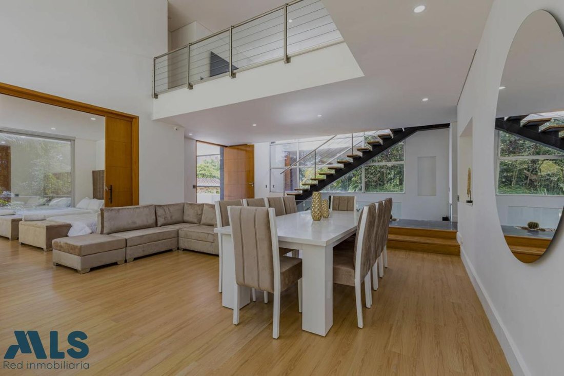 House in Medellín, Antioquia, Colombia 4 - 16208606