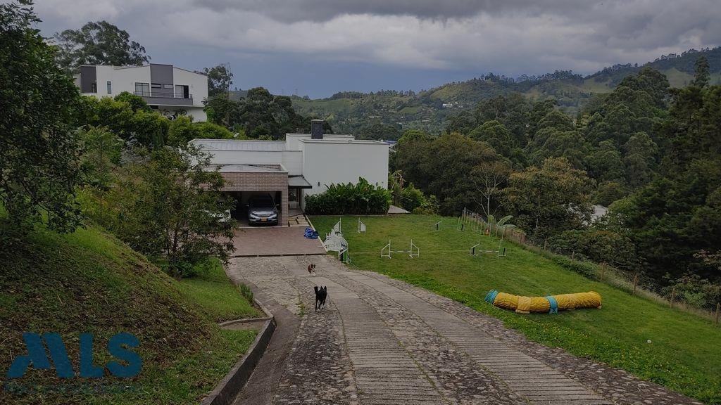 House in La Estrella, Antioquia, Colombia 4 - 16209061