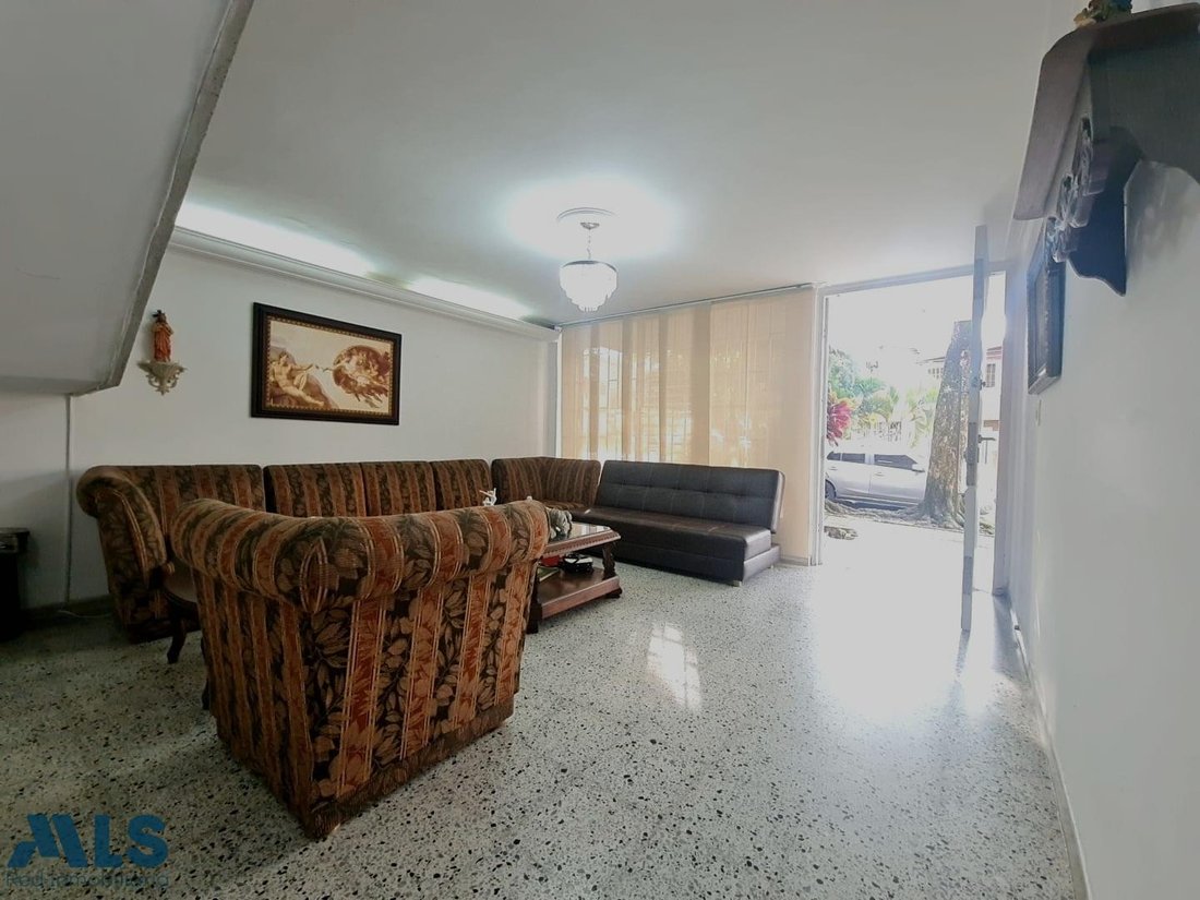 House in Medellín, Antioquia, Colombia 5 - 16209107