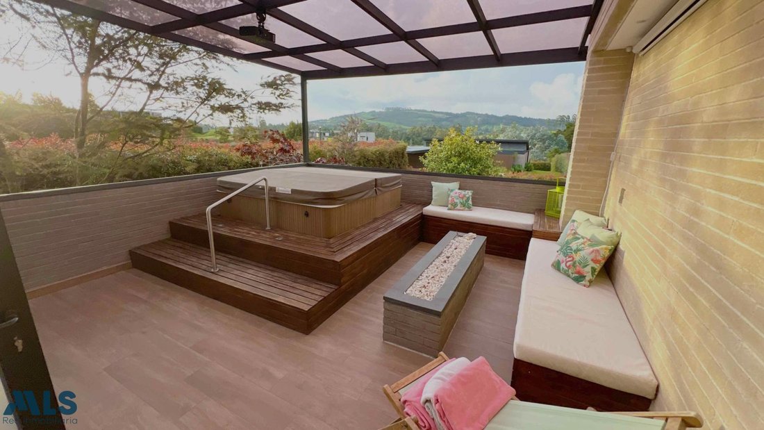 House in Envigado, Antioquia, Colombia 3 - 16208362