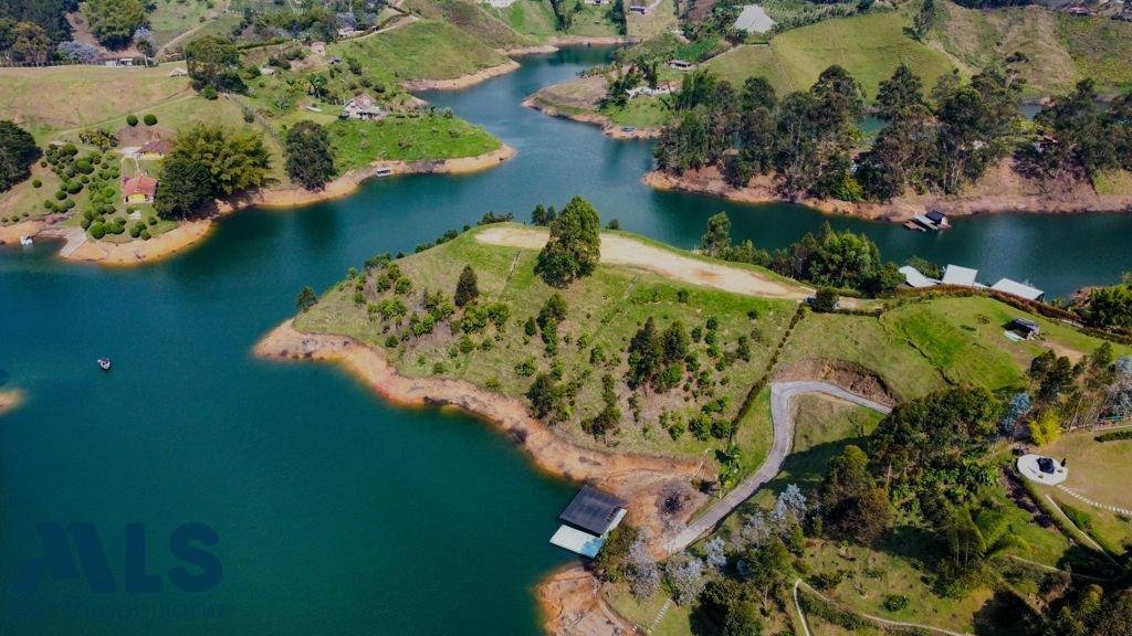 Land in El Peñol, Antioquia, Colombia 5 - 16208617