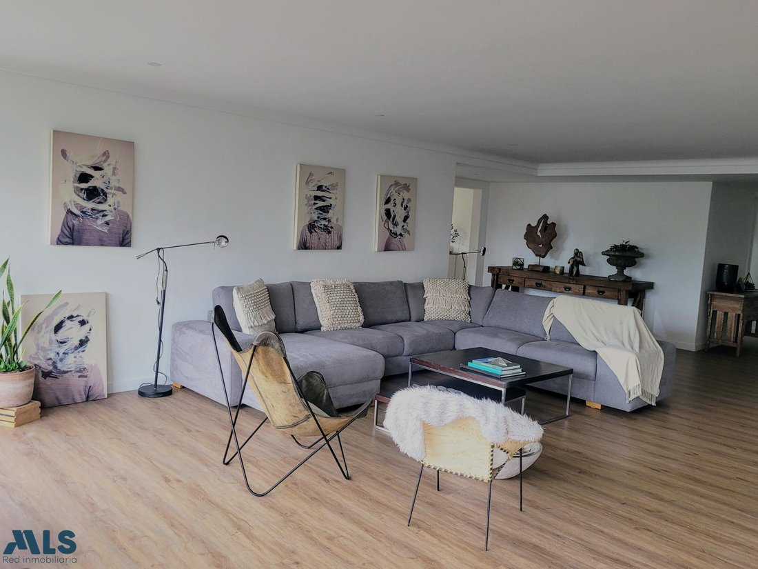 Apartment in Medellín, Antioquia, Colombia 4 - 16208755