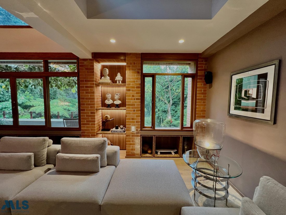House in Medellín, Antioquia, Colombia 4 - 16208852
